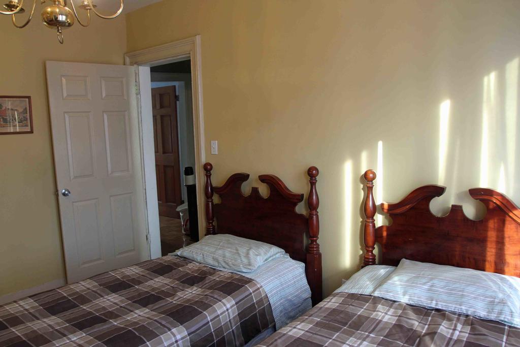 New York Homestay นูวาร์ก ภายนอก รูปภาพ