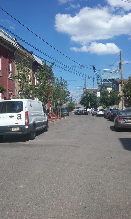 New York Homestay นูวาร์ก ภายนอก รูปภาพ